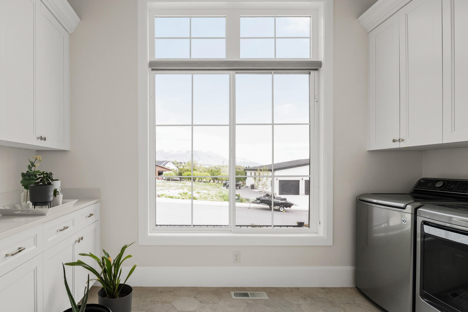 Utah Custom Home Builders Living Spaces laundry room.